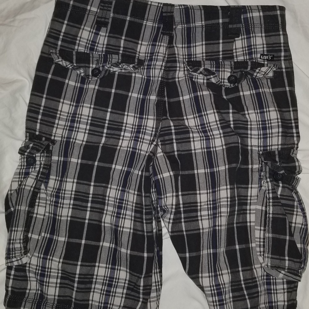 Levi's  20 - Picture 2 of 3